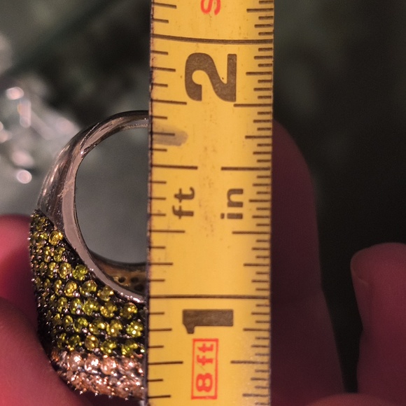 Lime green cocktail ring - Picture 10 of 10